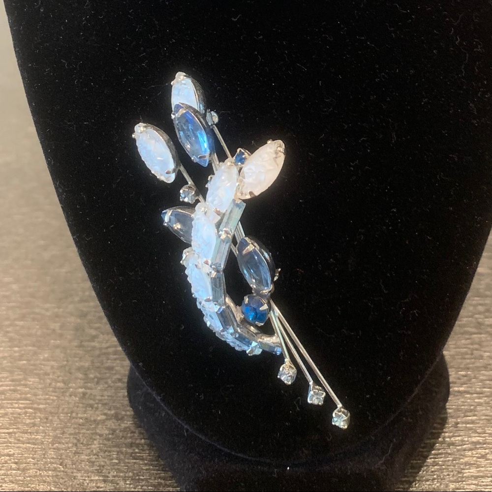 Vintage Brooch